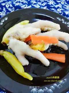 Chicken claws