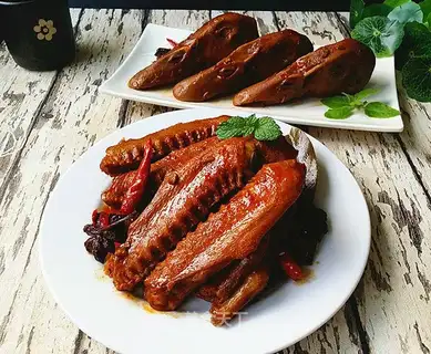 Duck heads and duck wings