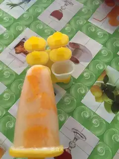 Mango ice cream
