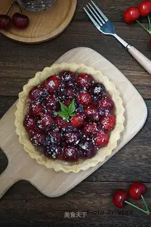Sweet cherry pie