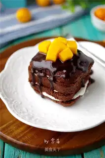 Mango cocoa cake