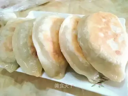 Hot noodles box
