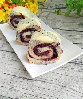 Blueberry rolls