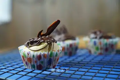 Chocolate-free cake