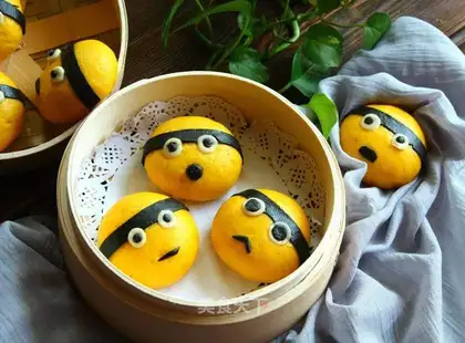 ♪ Little yellow man ♪