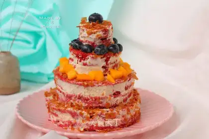 Mini-red velvet naked cake