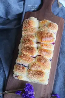 Potato coconut hand tore toast