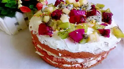 Red velvet naked cake