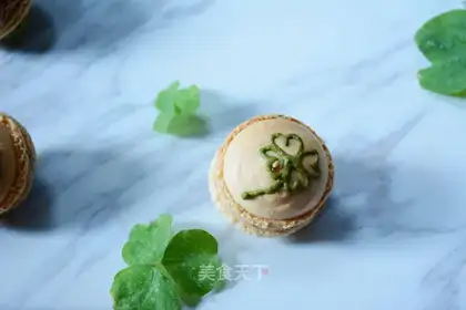 ♪ Four-leaf mini Macalon ♪