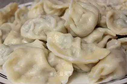 Soybeans pork dumplings