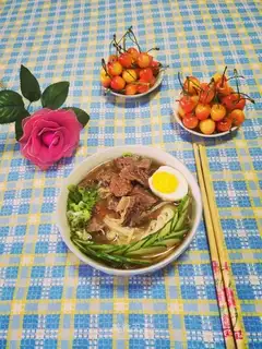 Cream beef noodles