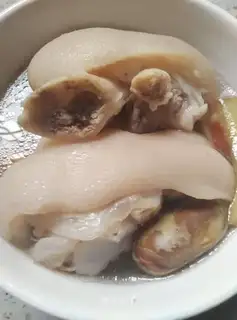 Pineapple ribbo hoof soup