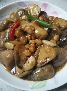 Straw mushrooms and prawns