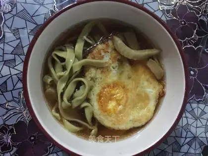 Homemade spinach noodles