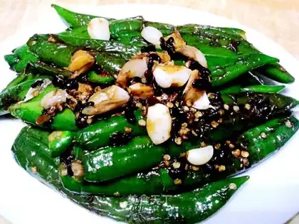 Tied peppers