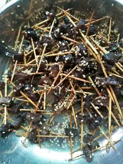 Toothpick beef