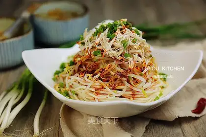 Chicken noodle