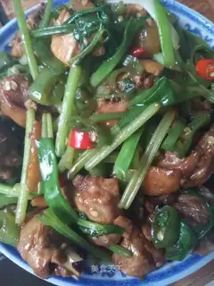 Spicy red chicken