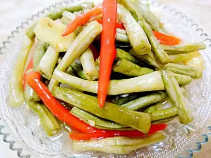 Twin peppers and pickles