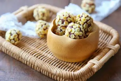Cornflake potato ball
