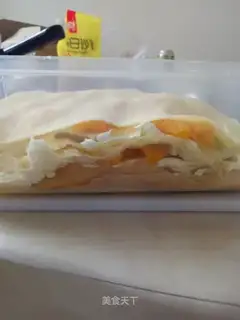 Mango lasagna cake