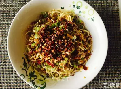 Wuhan's hot noodle