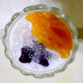 Mango yogurt simili