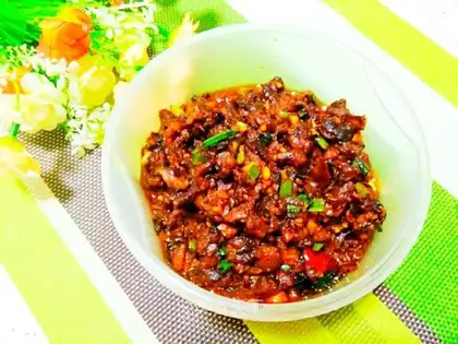 Spicy beef mushroom sauce