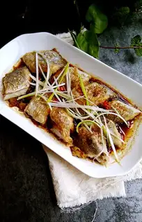 Steamed fish