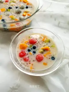 Coconut rice fruit