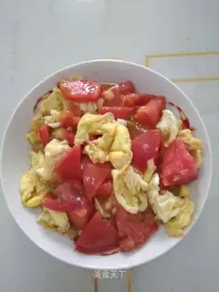 Tomato fried eggs