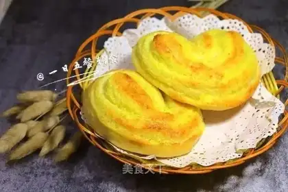 Heart-shaped coconut bread