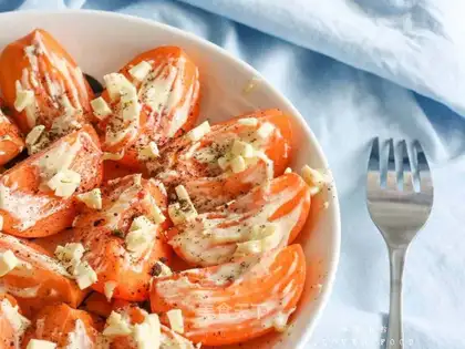 White chocolate baked almonds