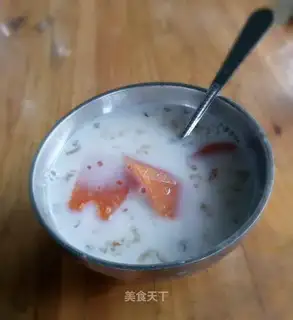 Peach and papaya milk and sugar