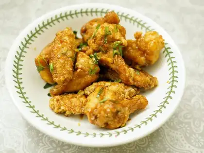 Korean garlic fried chicken