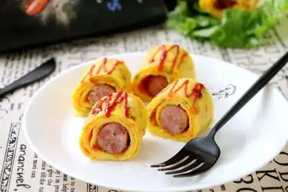 Sausage with egg rolls