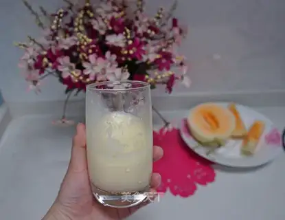 Sour cream melon