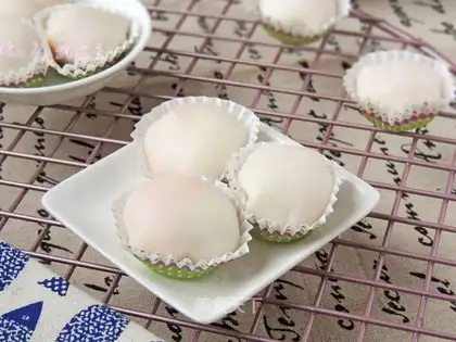 Mango Snowmen