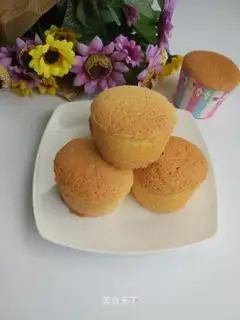 Full egg cupcakes