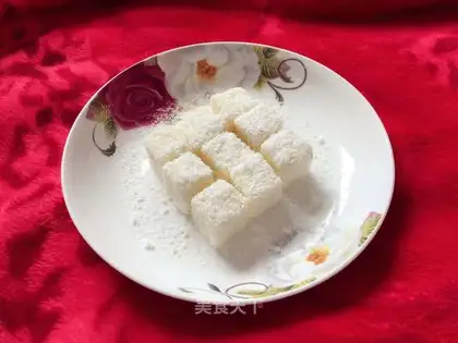 A small milk coconut