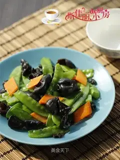 Wood carrots for Dutch beans