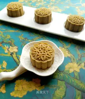 Green bean cake