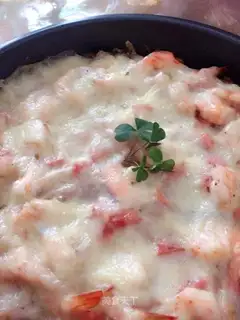 Shrimp toast pizza