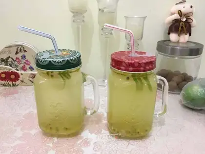 Bronze lemonade