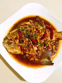 Red-burned mackerel