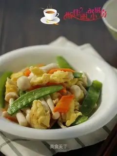 Dutch bean sea mushroom fried eggs