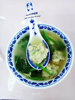 Chicken tarts, spinach balls