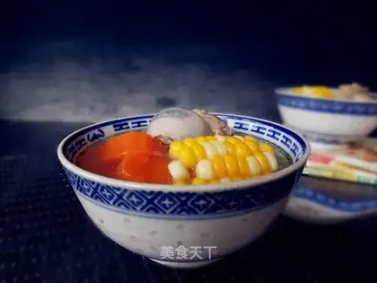 Corn carrot pigbone soup