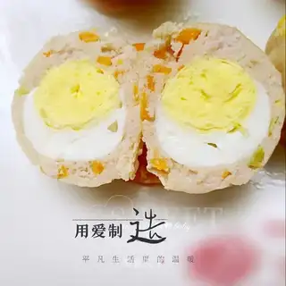 Pork holding eggs