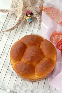 Natural yeast bread
